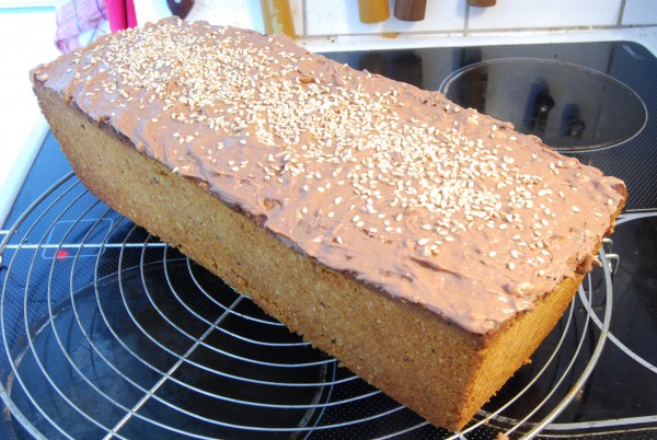 Ansprechender Kuchen, in Kastenform