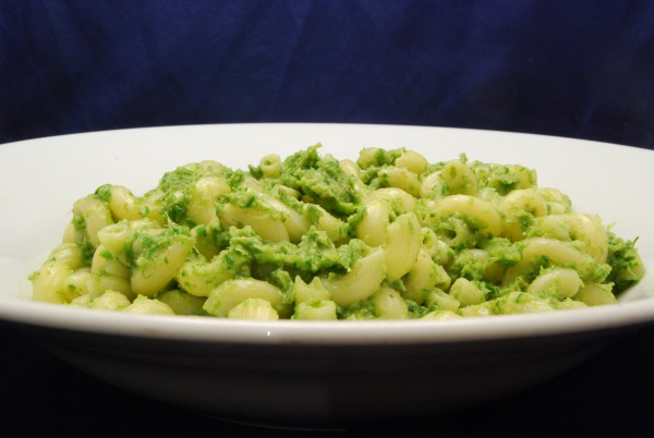 Sehr aromatisches Pesto mit Pasta