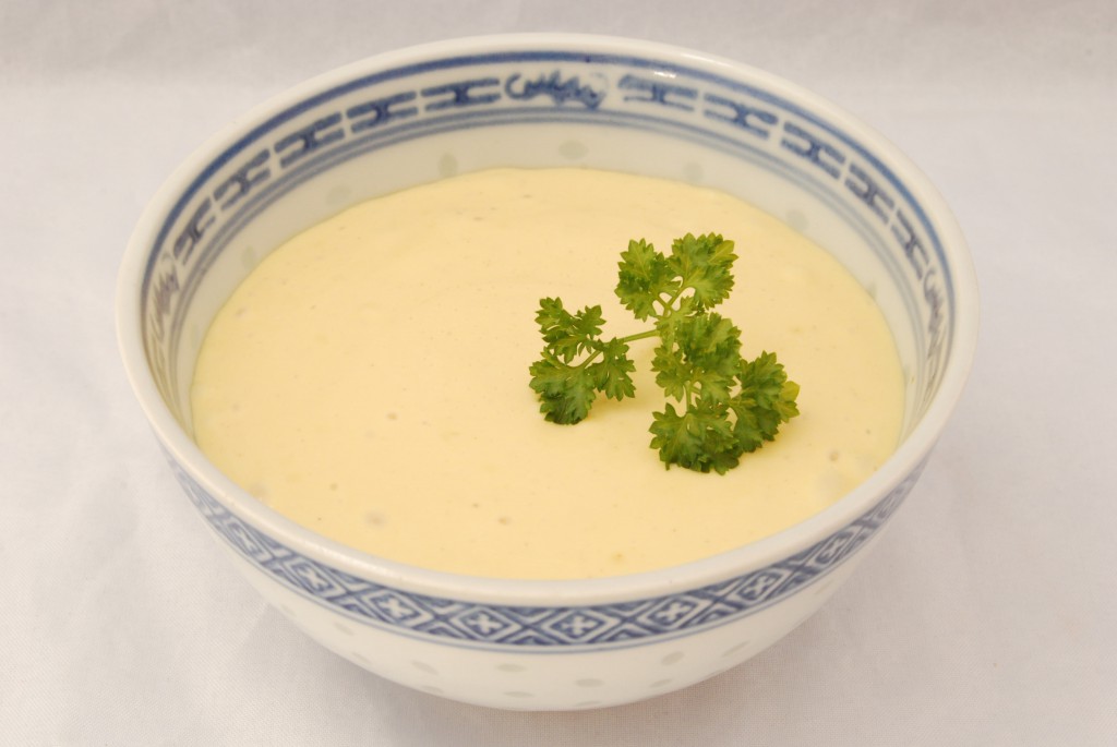 Frisch zubereitete Mayonnaise