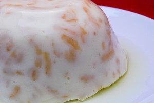 Vanille-Pudding mit Apfel