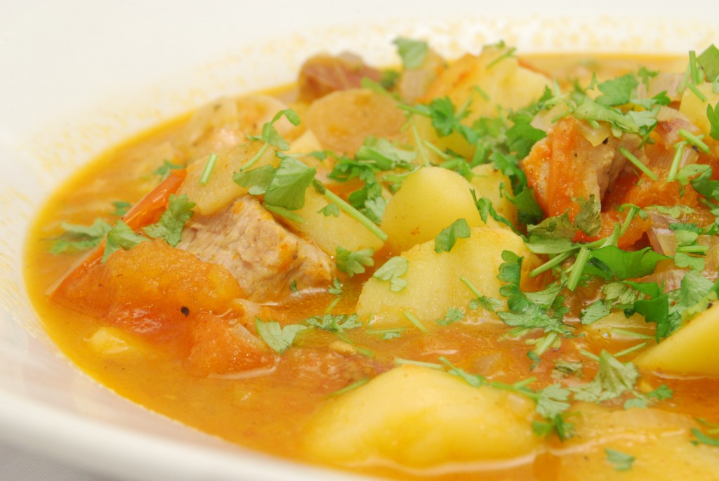 Türkischer Eintopf - Nudelheissundhos