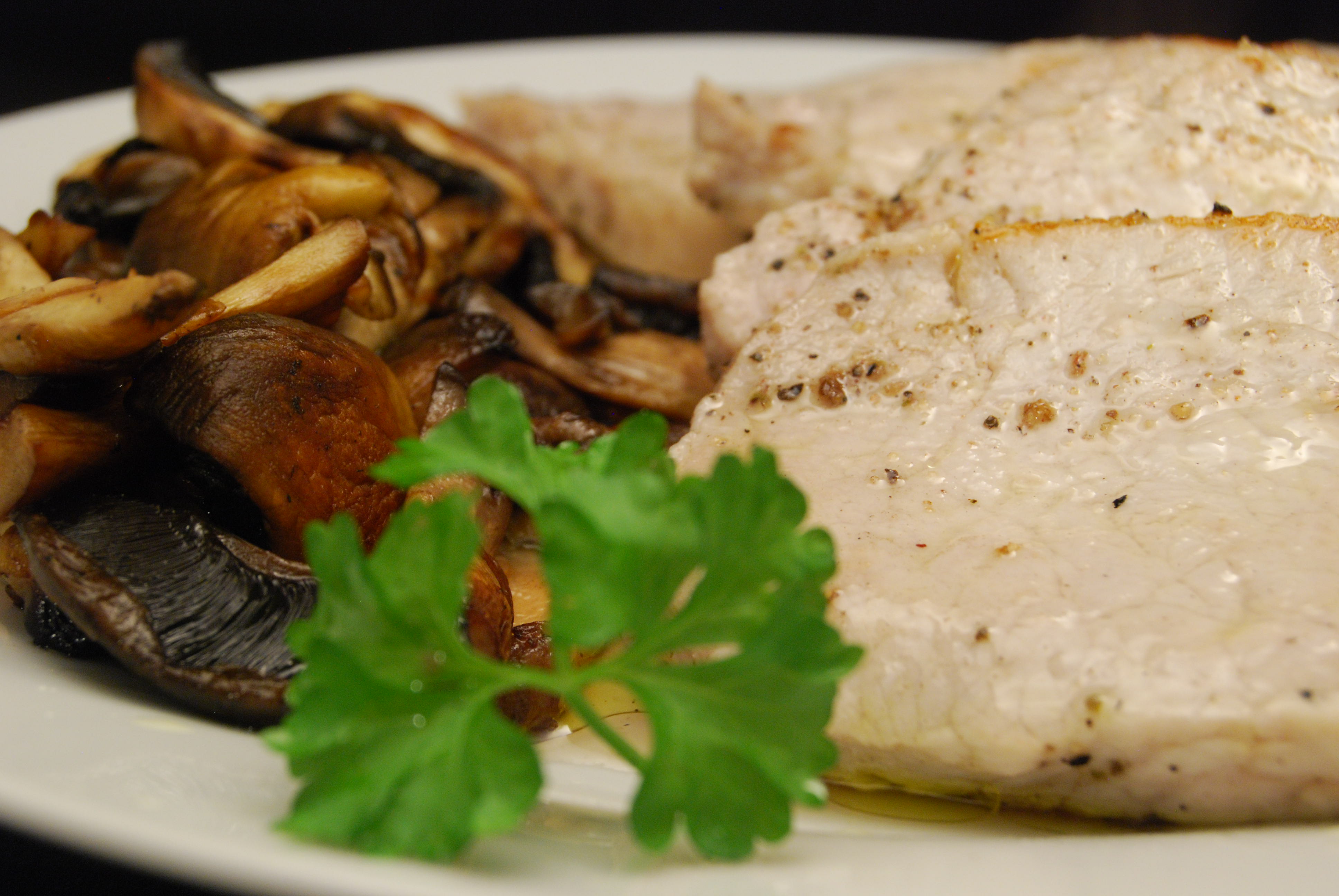 Minutensteaks mit Champignons - Nudelheissundhos