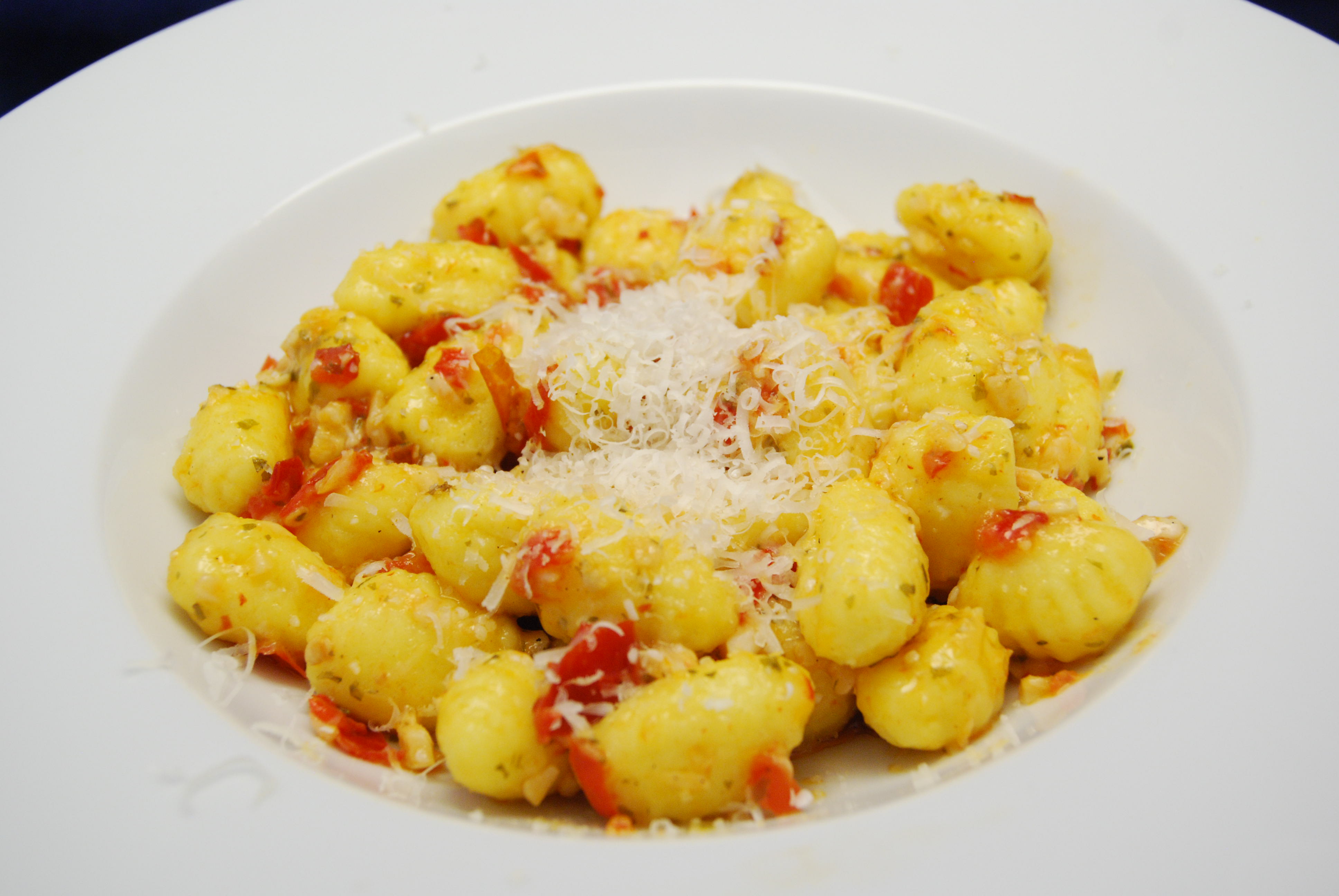 Gnocchi aglio, olio e peperoncino