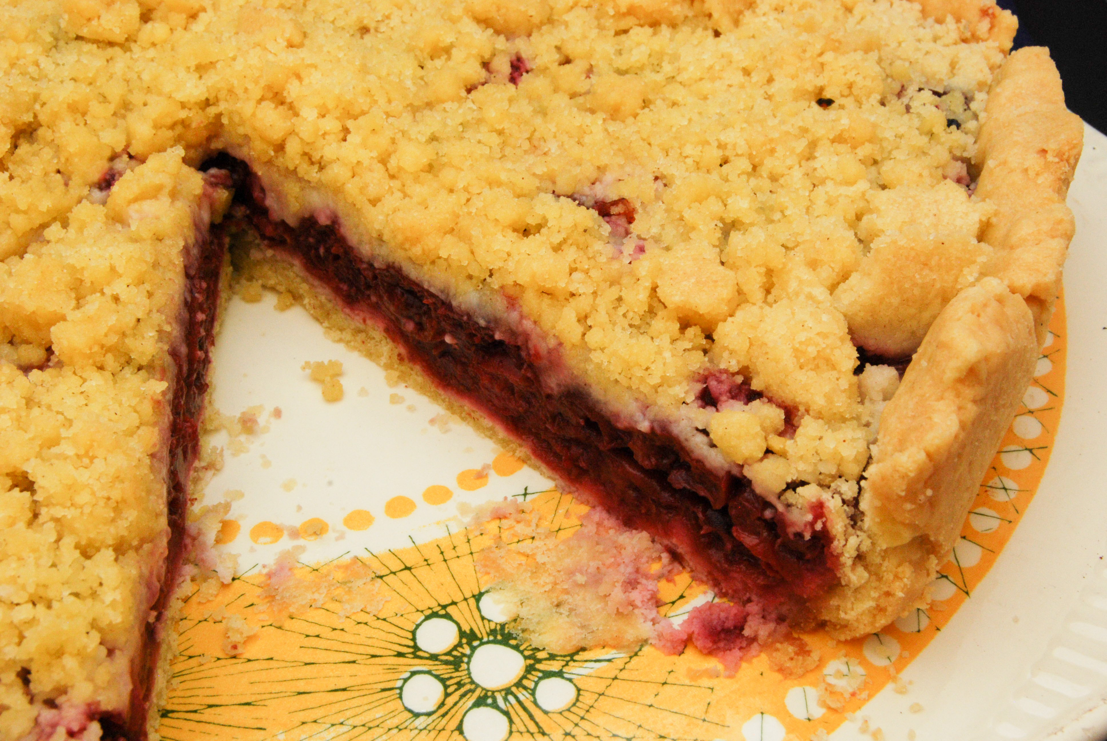 Sauerkirschkuchen mit Streuseln - Nudelheissundhos