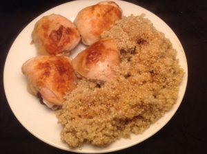 Hähnchen-Oberkeulen mit Quinoa