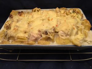 Hähnchenbrust-Kartoffel-Spitzkohl-Auflauf