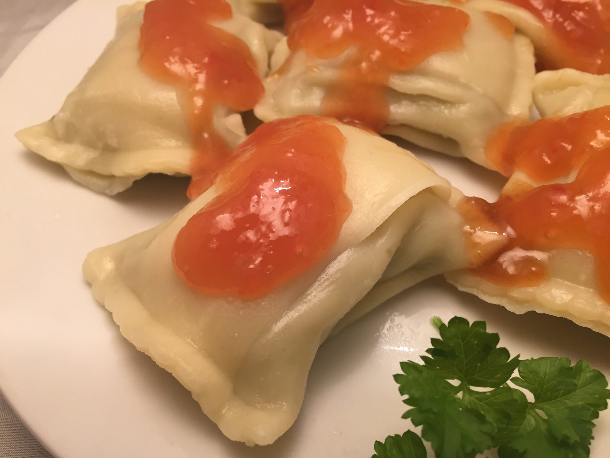 Maultaschen mit süß-saurer Sauce