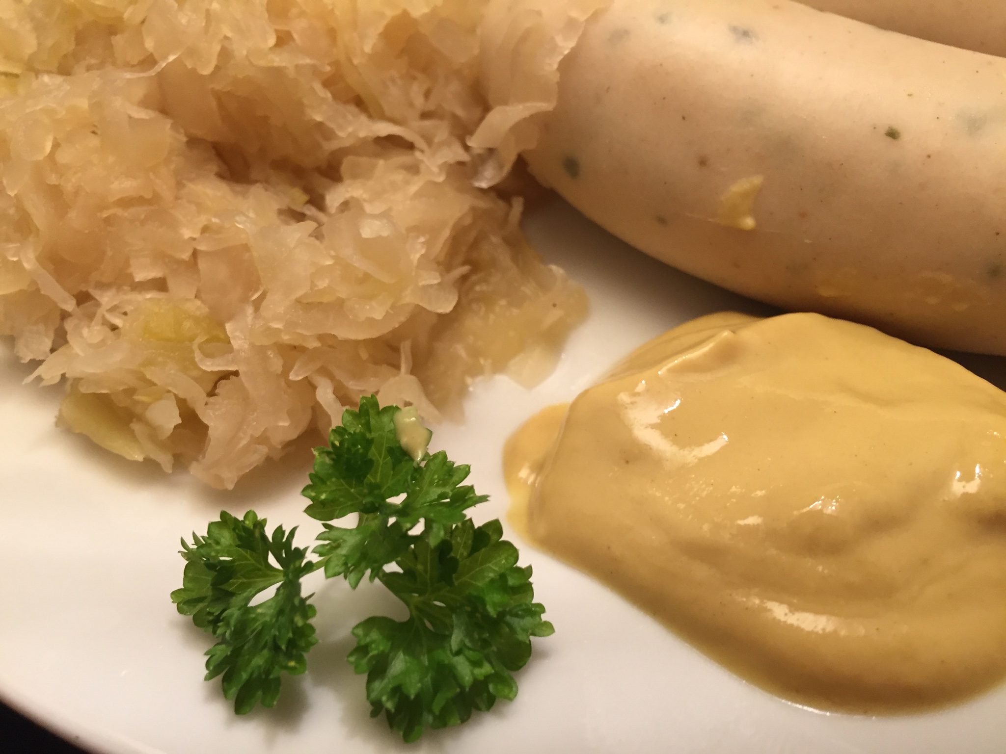 Weißwürste und Sauerkraut