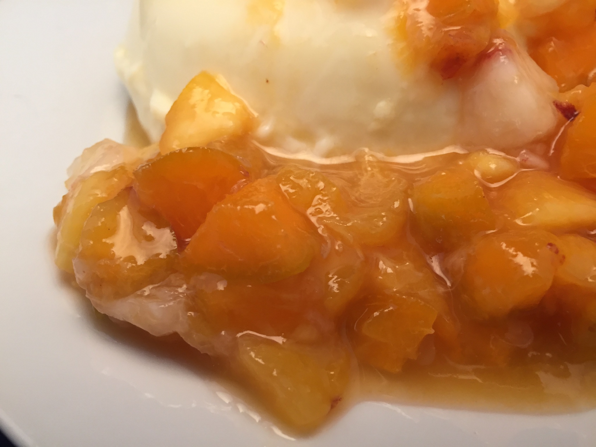 Vanille-Pudding mit Obstsalat