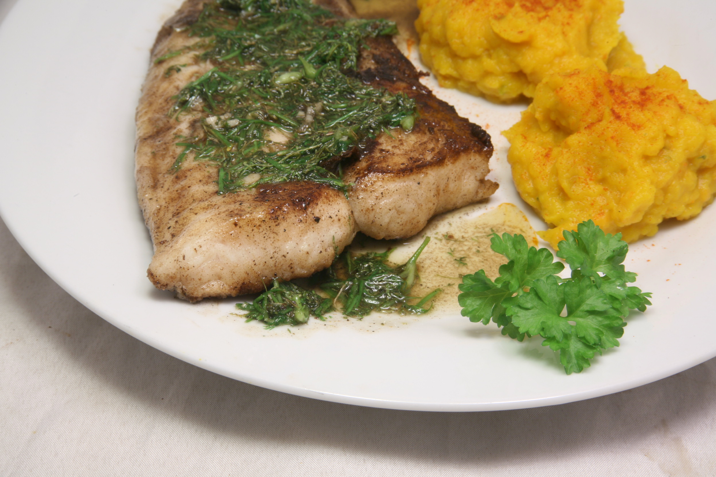 Welsfilet mit Kürbis-Püree