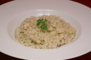 Vollkorn-Reis mit Olivenöl