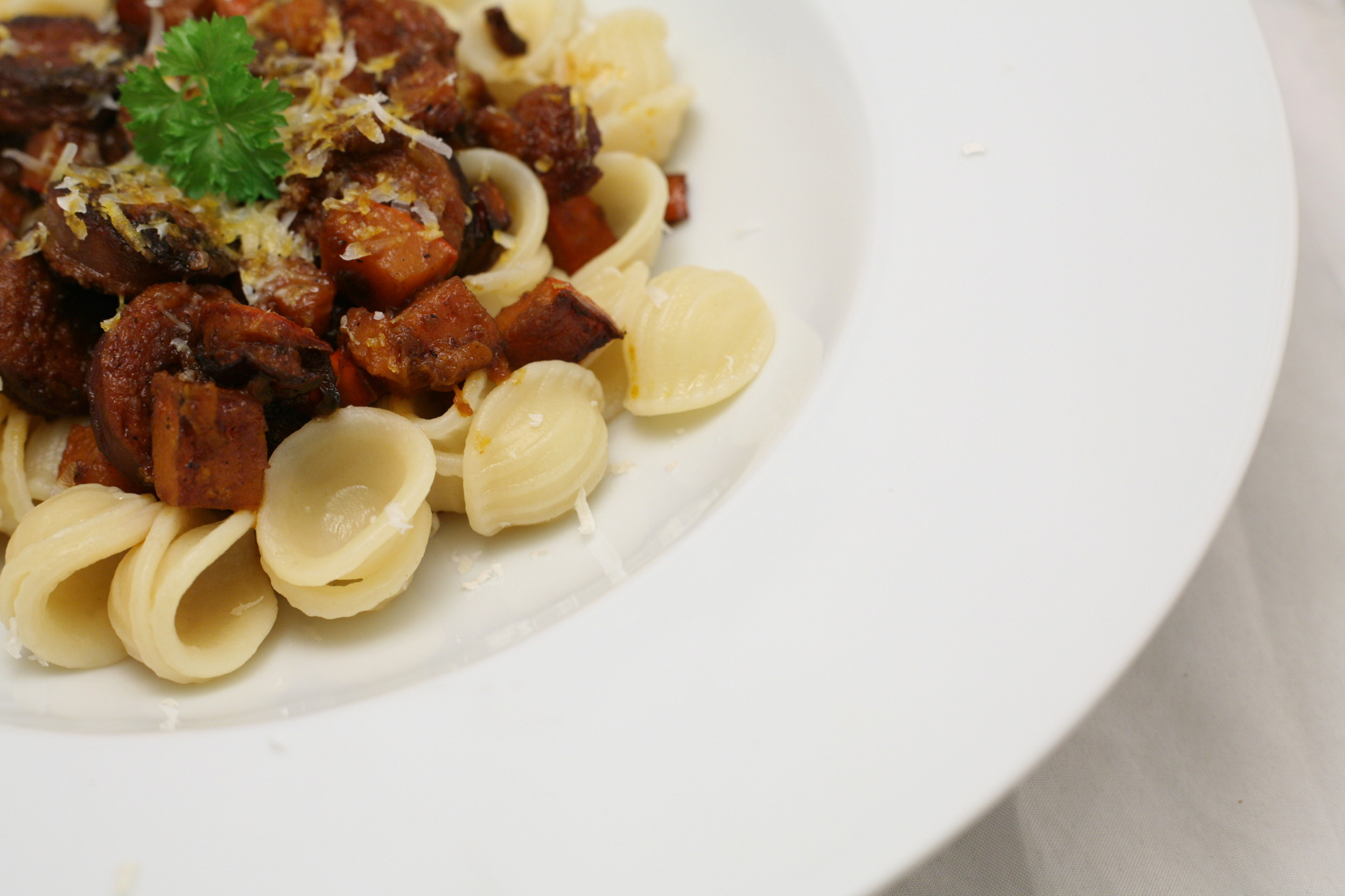 Orecchiette mit Chorizo und Kürbis