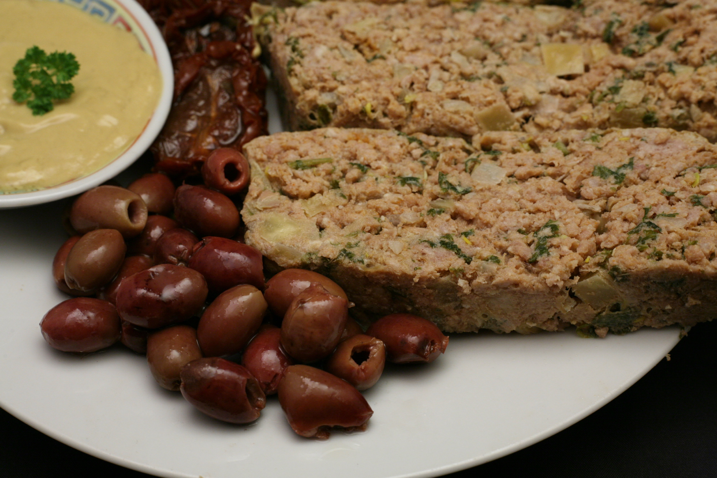 Abend-Snack mit kaltem Hackbraten & Co.