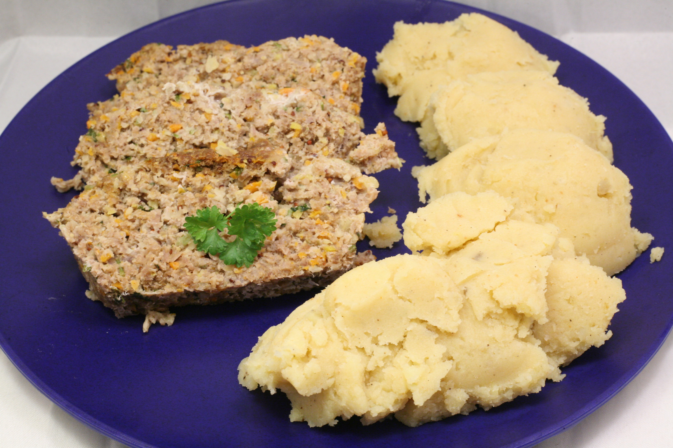 Hackbraten nach Großmutters Art mit Kartoffelstampf