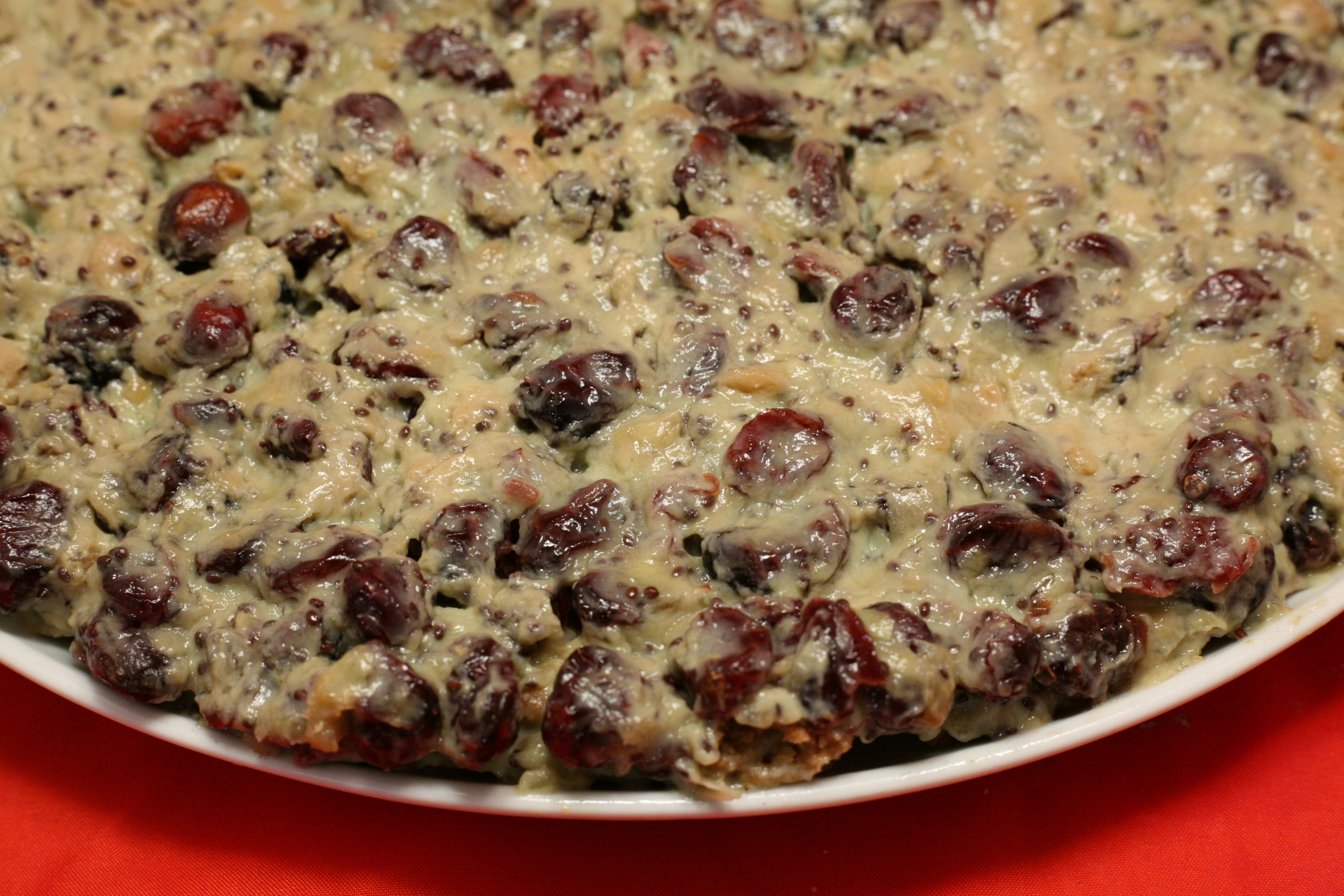 Kiwi-Joghurt-Torte mit Cranberries