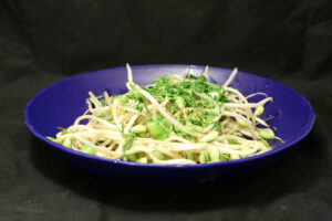 Sojabohnensprossen-Salat