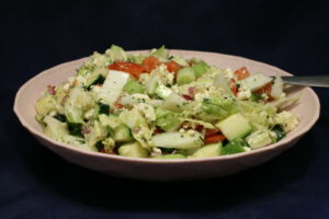 Frischer Salat mit Feta