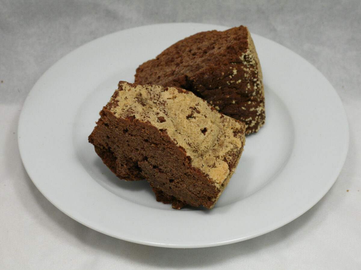 Kakao-Kuchen mit Dinkelmehl und Honig - Nudelheissundhos