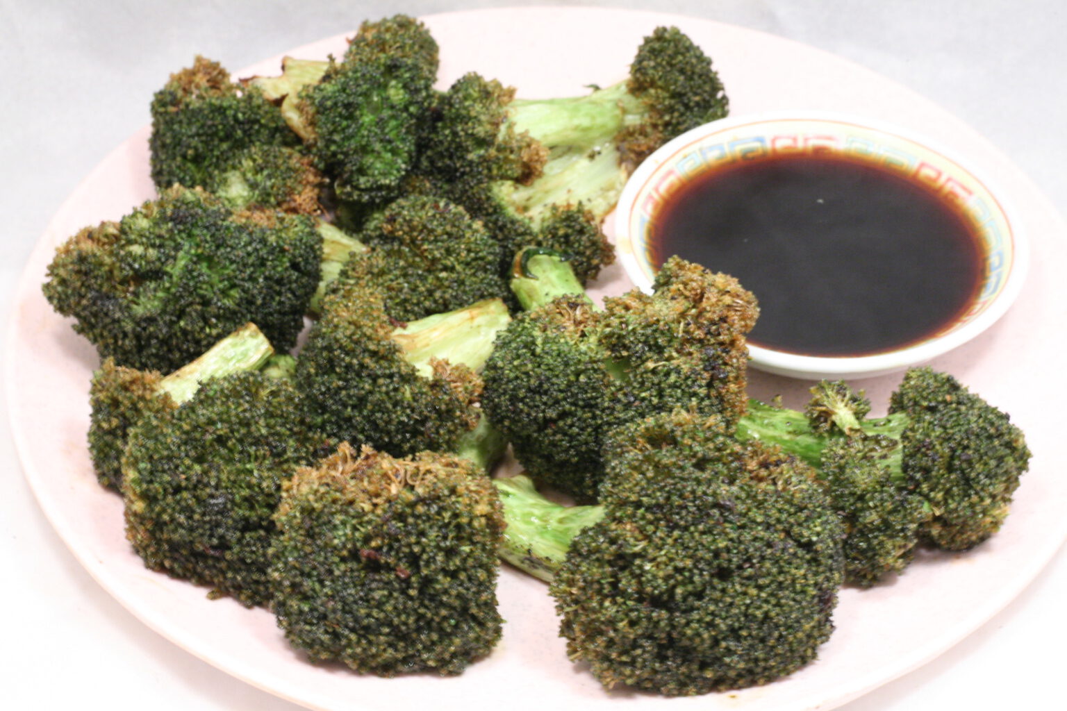 Frittierte Brokkoli-Röschen mit Teriyaki-Sauce - Nudelheissundhos