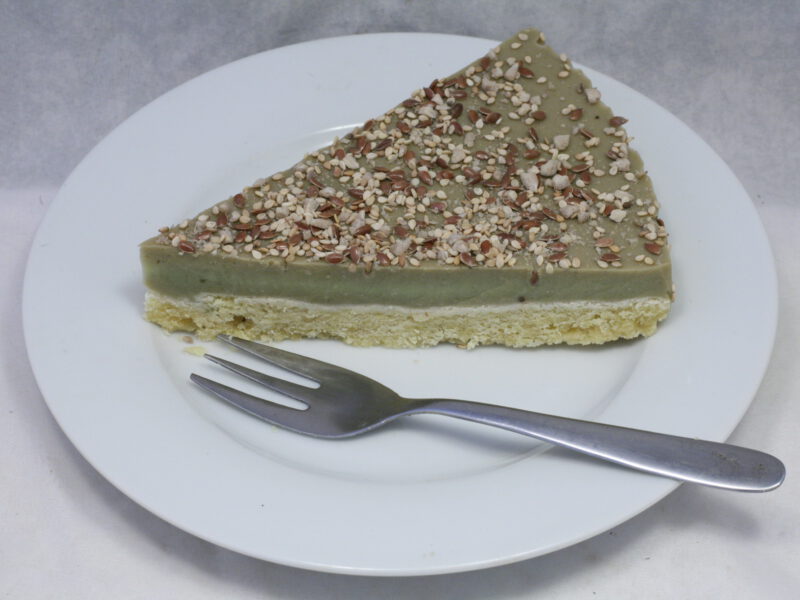 Acocado-Mandelmilch-Torte