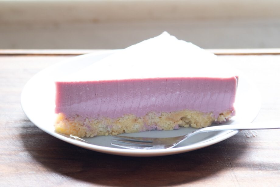 Schwarze-Johannisbeer-Torte mit Quark - Nudelheissundhos