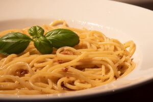 Spaghettoni aglio e olio