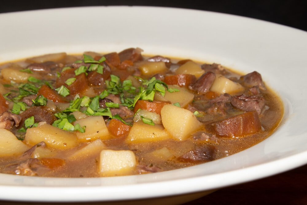 Türk güveç – türkischer Eintopf - Nudelheissundhos